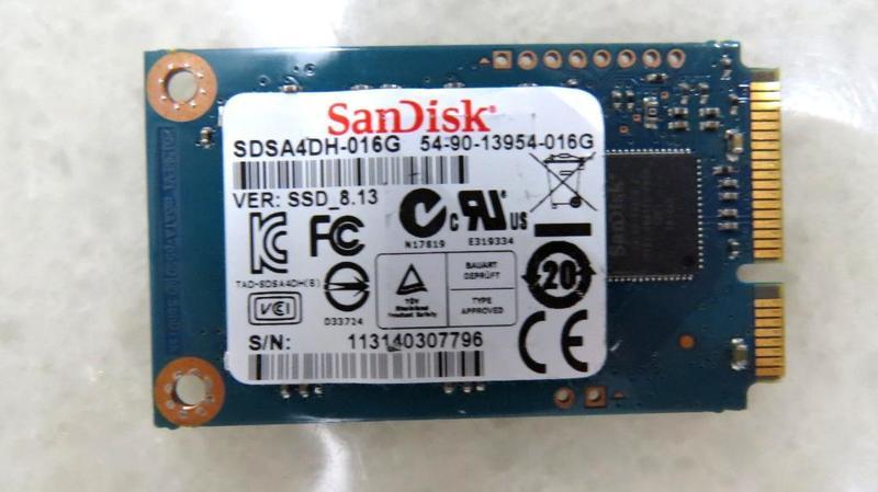 SanDisk mSATA 16G SSD銀色2.5吋內接硬碟盒.