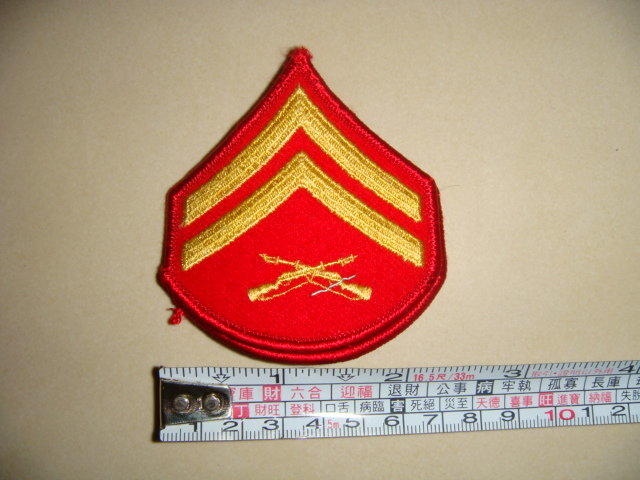 USMC美軍公發海軍陸戰隊女性軍禮服E-4 下士臂章1對-軍品勳表勳章 -軍品勳表勳章