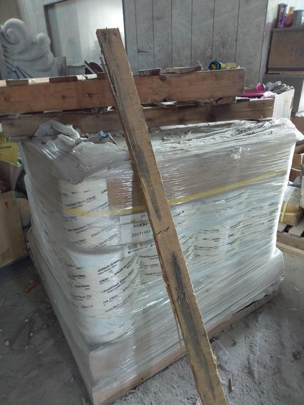 FRP材料小舖...水泥GRC用日本NEG抗鹼玻璃纖維紗束...每棧板48顆960KG 211200元...
