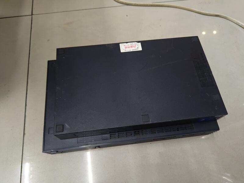 (D7) 二手 SONY PS2 遊戲主機 SCPH-30007 R /可玩/單主機無配件 | 露天市集 | 全台最大的網路購物市集