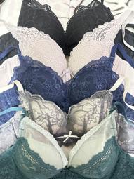 超級讚!! 大特價  厚墊A75罩杯發育型胸罩 5件一起賣