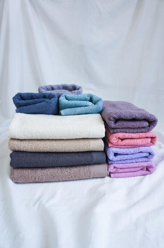 ((偉榮毛巾))台灣製-100%純棉柔軟蓬鬆,28兩大布頭洗臉毛巾=無毒、無化學劑
