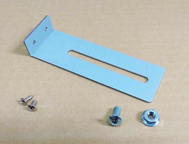 娃娃機專用 擋板鐵片(長度 125mm / 150mm / 170mm / 200mm) + 送螺絲 ,螺帽,木板螺釘