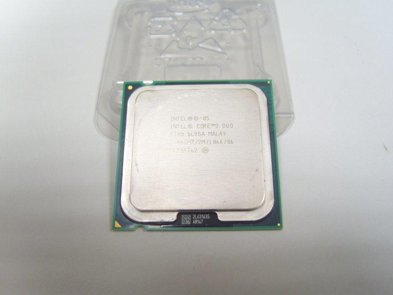 良品 E5300 E5400 E6420 E7500 E8200 E8300 CPU