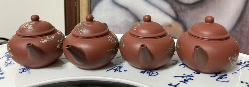 早期外銷中國宜興鬥彩梅蘭竹菊朱泥水平壺(各約70cc) | 露天市集| 全台