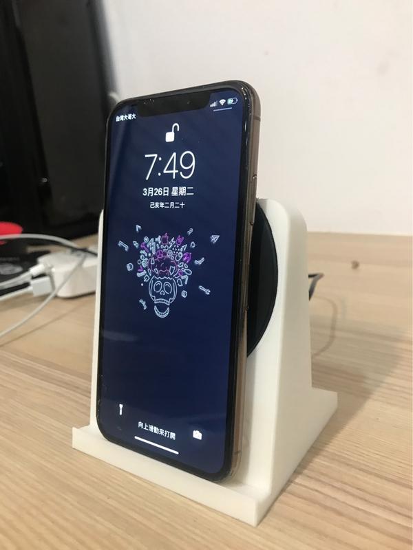 iphone xs 無線充電手機架 商品只有3D列印白色架 不含小米充電器 不含 iphone xs