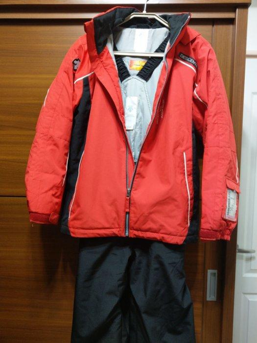 ~二手~日本帶回 專業滑雪隊指定品牌 Descente 滑雪服一套 中性款 尺寸160公分