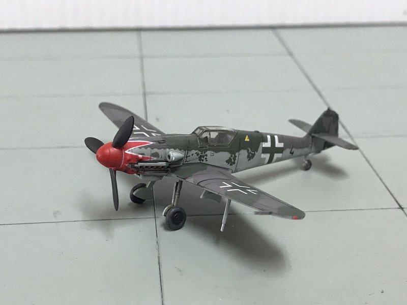 1/144 德國二戰 Bf109 K-4戰鬥機塗裝完成品