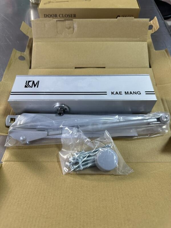 高級 加凱 門弓器 KM-S984 KAE MANG 大樓 拉桿 防火門 逃生門 安全門 鐵門 白鐵門 不銹鋼 適用