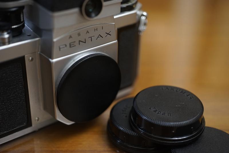 【售】原廠 Pentax M42單眼相機機身前蓋 + Takumar原廠鏡頭尾蓋 一套300