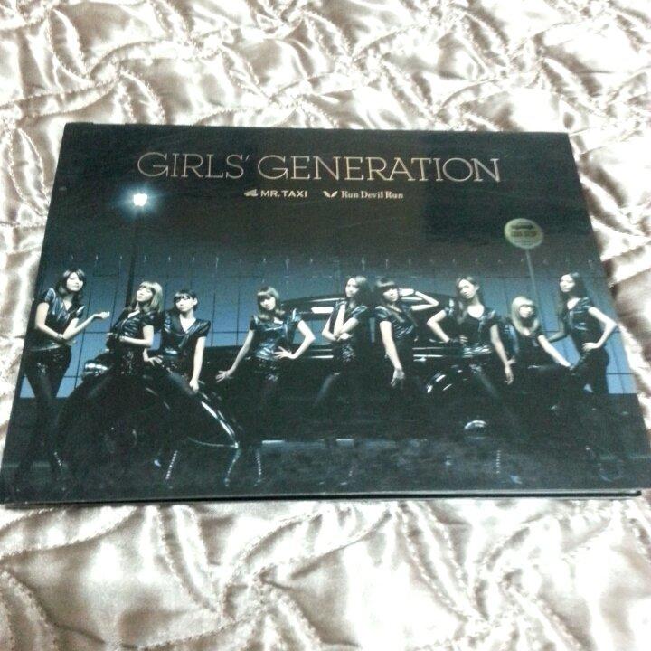 少女時代Girls` Generation - MR.TAXI/Run Devil Run  CD+DVD