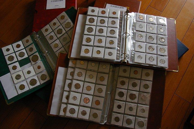 硬幣/紙幣 收藏用三孔夾收藏專冊