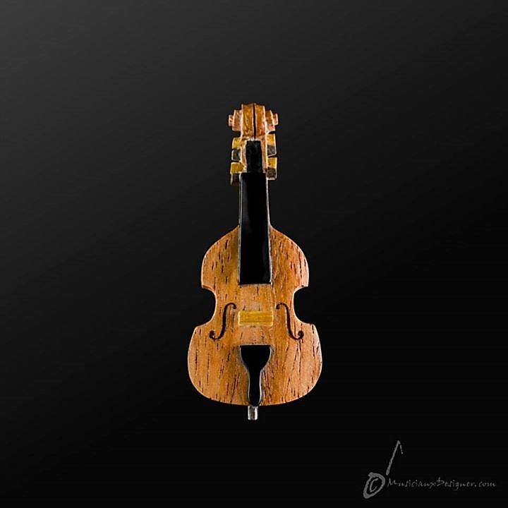 小叮噹的店- 胸針 MD 品牌  全新 低音大提琴 別針 香港進口 精品 純手工雕刻 木製  D12 設計款  手作 