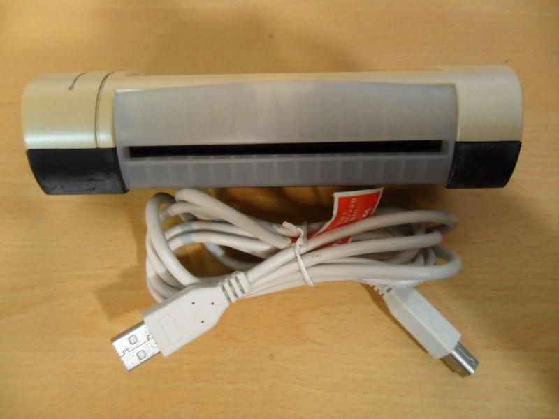 二手 名片王 KSFA6601EU 過電正常 附USB傳輸線 其餘未測 品相如圖 售出不退歡迎自取名片王炫彩版 (Win