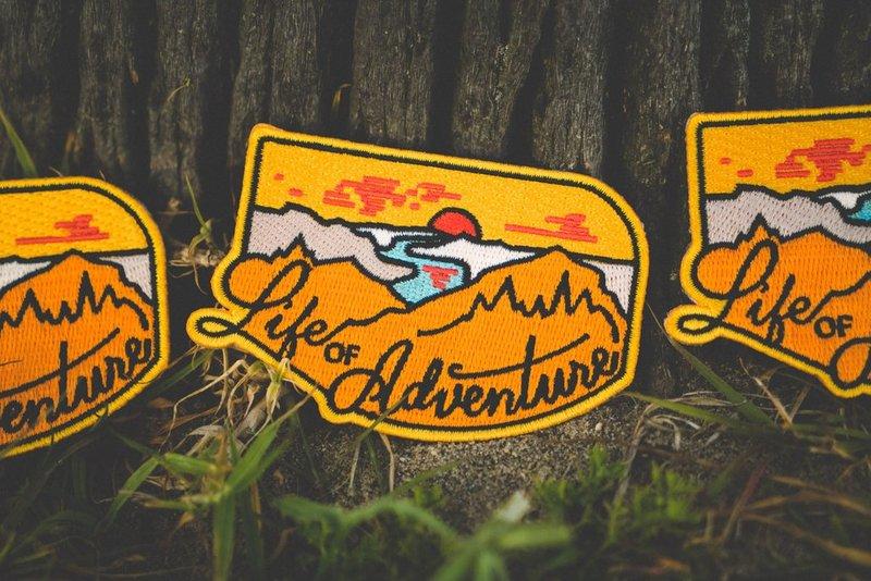 【加州 Asilda Pins】Life of Adventure 貼布 胸章 / 牛外、襯衫、背包