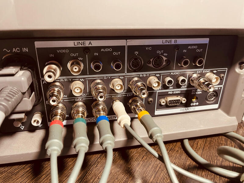 已售出可預訂)SONY PVM-14M2MDJ 日規日本製稀有米白色雙RGB輸入 已售出可預訂)SONY PVM-14M2MDJ 日規日本製稀有米白色雙RGB輸入