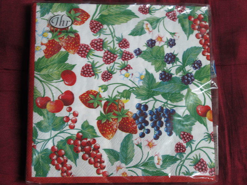 「心晴小屋」- 蝶古巴特 餐巾紙33cm x 33 cm --莓果植物