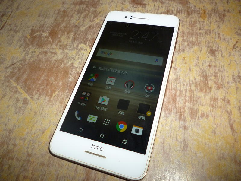 HTC-D728x-4G手機600元-功能正常