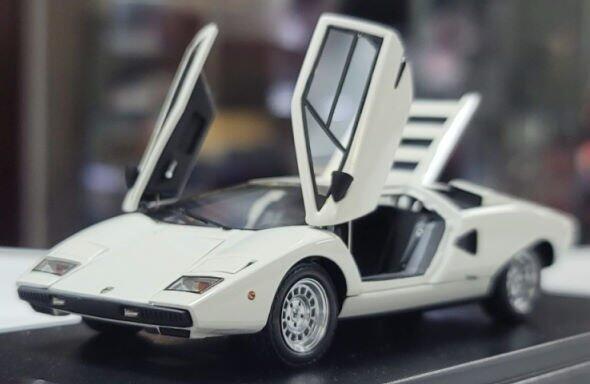 MR+KYOSHO 1/43。Lamborghini Countach LP400。原盒| 露天市集| 全台