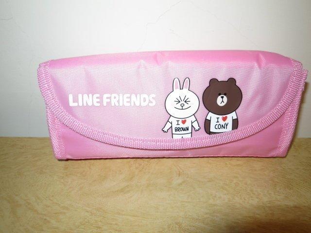 ///愛蜜莉娃娃屋///~正版可愛的LINE FRIENDS尼龍筆袋~熊大&兔兔---約20.5公分
