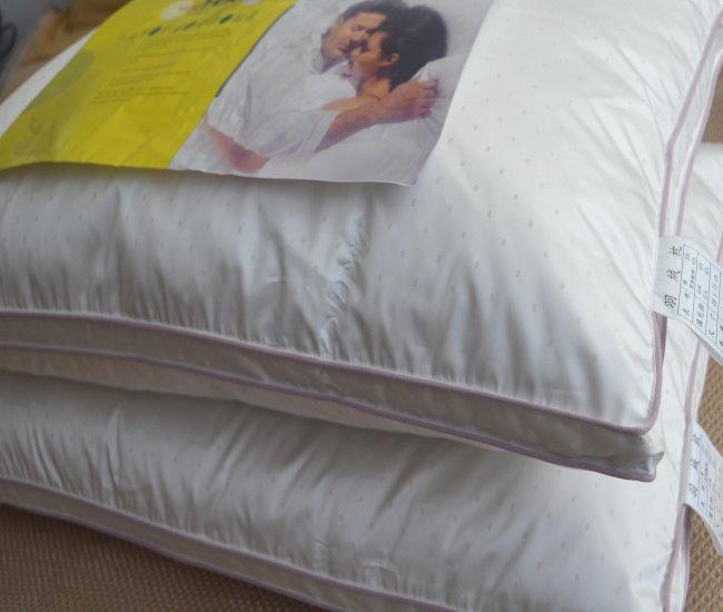 羽絨枕一個附五星級飯店枕頭套柔軟舒適又透氣臺灣製造