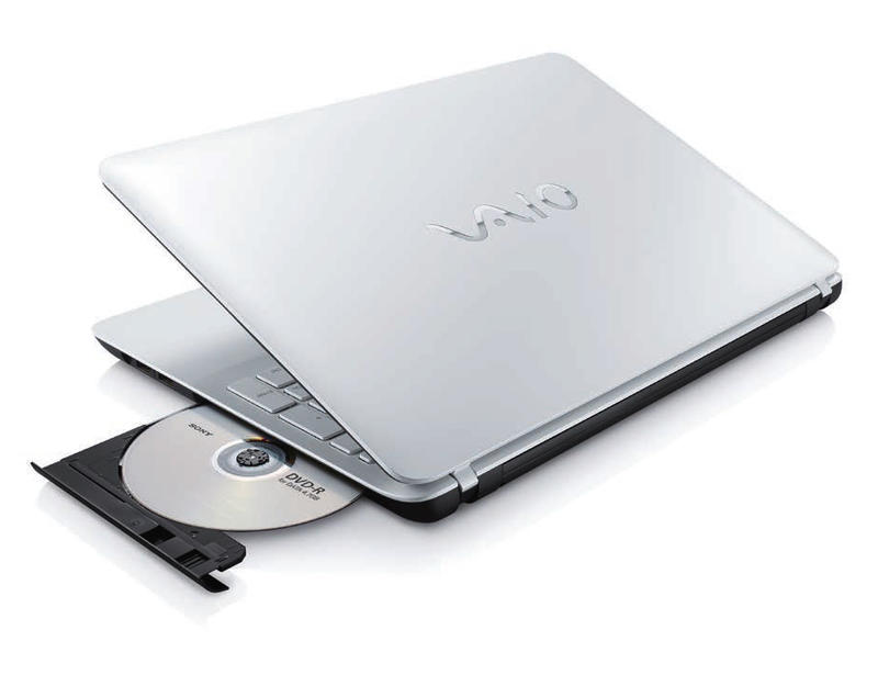 戴姆勒-代購全新SONY VAIO Fit 15E mk3 Core i3-5005U 4GB- HDD:1TB已售出