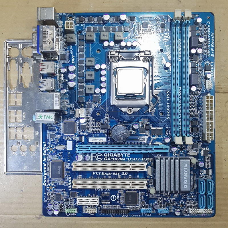 技嘉 GA-H61M-USB3-B3 主機板、1155腳位、USB3.0、支援Core i系列 2、3代處理器、附擋板