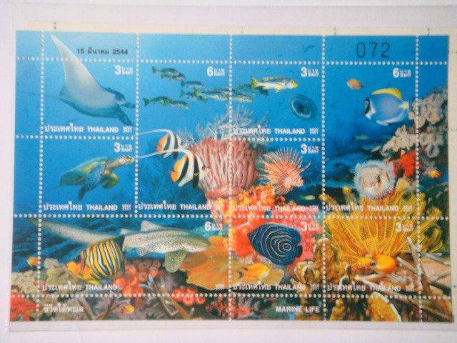 泰國2001年海洋生物紀念郵票套票小版張 -- 如圖示，保存良好，物超所值!