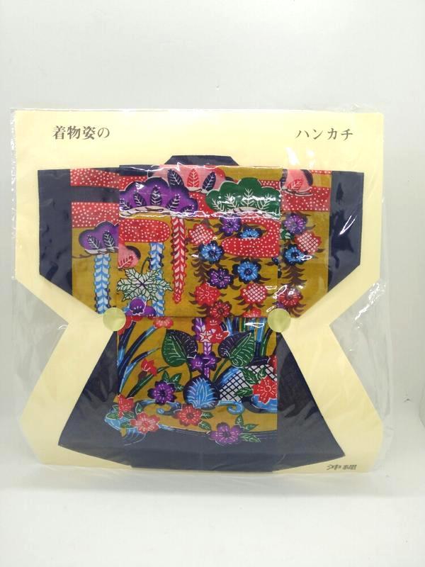 二手未拆封沖繩旅遊紀念品摺成日式和服手帕可放入框裡當壁掛裝飾
