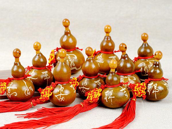 鹿港純天然種植.咖啡色-(雕刻字體) (小型)開口胖胖型葫蘆(8cm)中國結天然葫蘆