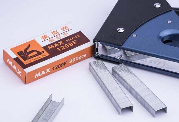 【UZ文具】MAX 美克司 1209F  釘書針(槍型木工釘書機專用)