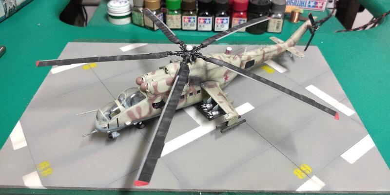 1/72 Mi-24V 雌鹿武裝直升機