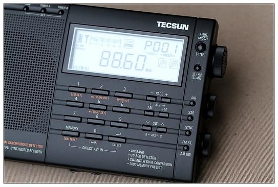 德生 PL-660 可攜式全波段高靈敏度數字調諧收音機