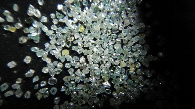 貝石之戀--天然藍鑽石10顆 H071333