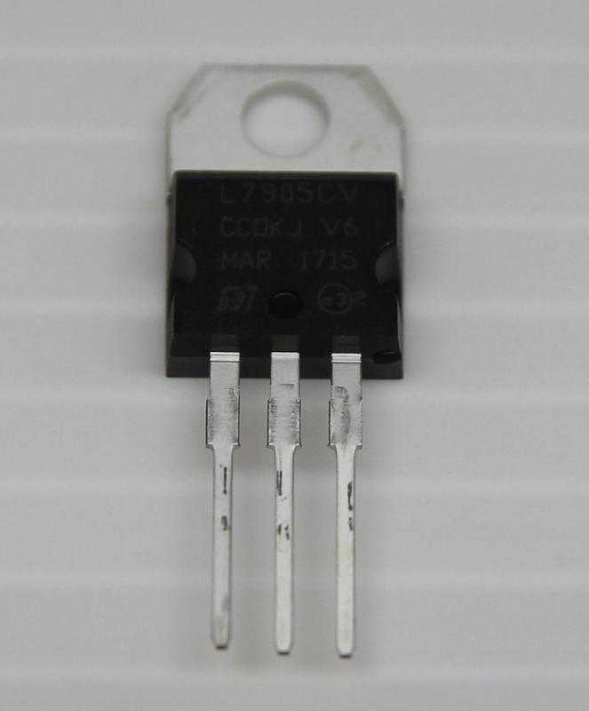 【ee8088賣場】L7905CV 7905 TO-220 穩壓IC -5.0V (現貨) | 露天市集 | 全台最大的網路購物市集