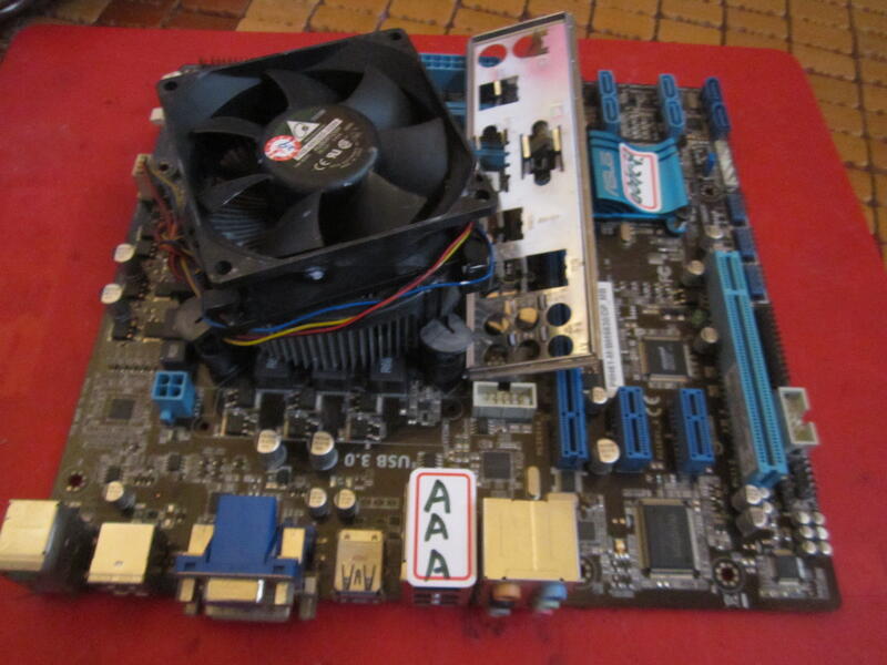 華碩P8H61-M BM6630 DP MD + 主機板+i5 2400+記憶體4GB2條