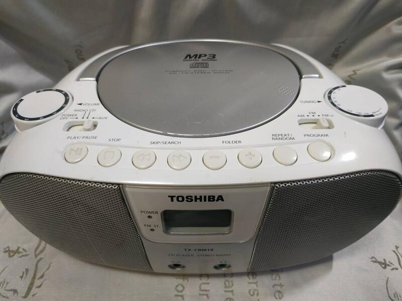 好音質帶著走日系工藝手提音響TOSHIBA tx-crm10tw CD故障 AUX 廣播功能正常