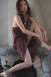 代訂)9784087900729 雪平莉左1st 寫真集『とろける。』 | 露天市集| 全