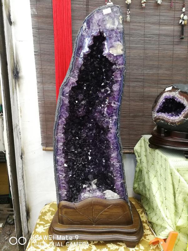 ☆湘璽珠寶☆頂級 巴西 紫水晶洞 (含木座) 26.6kg