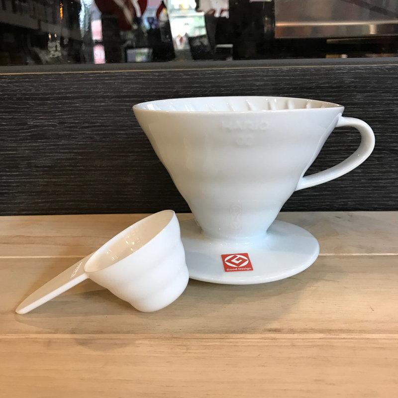 卡拉拉咖啡精品 Hario V60 白色 陶瓷濾杯 圓錐濾杯 ( 1~4杯用 ) / VDC-02W