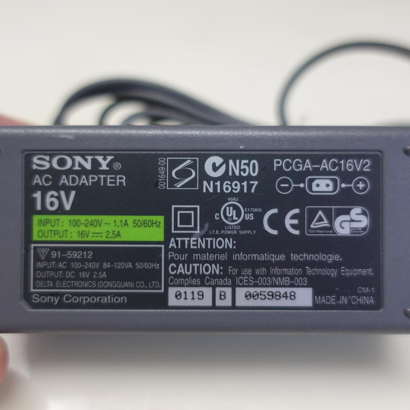 中古良品 Sony Vaio原廠變壓器PCGA-AC16V2 適C1系列8.9吋小筆電