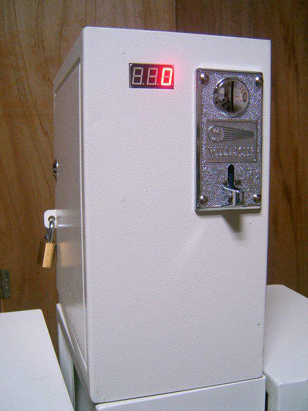 投幣計時箱(鐵製烤漆3位數)2500元(洗衣機,投幣機,定時器,各式家電皆可