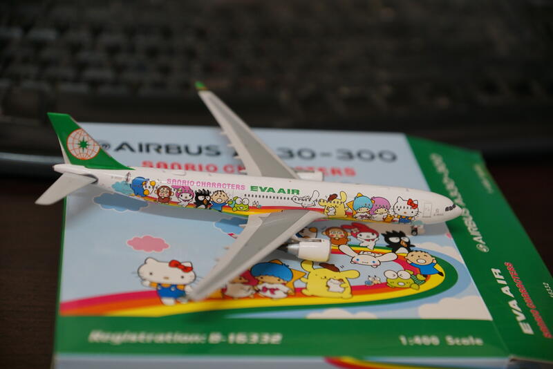 1/400 長榮航空EVA AIR HELLO KITTY 彩繪A330-300 B-16332 Phoenix製作