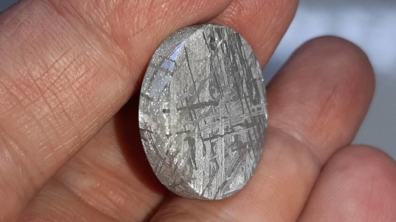 鎳鐵隕石圓盤墜gibeon天鐵圓盤墜直徑22.5厚4MM14.3克