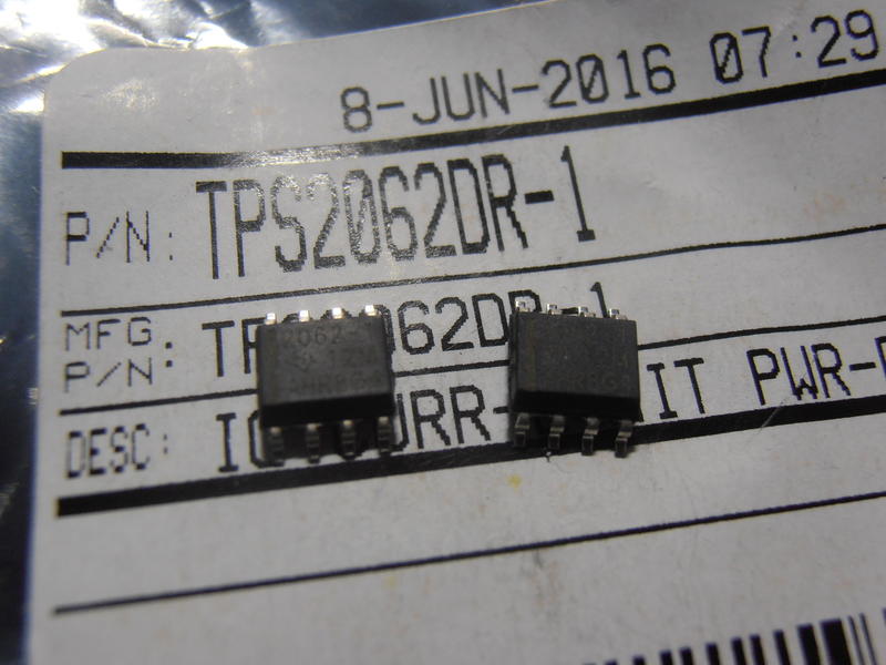 TPS2062DR-1  2.7v-5v dual 1A 電源分配開關ic  so8  無鉛 TI