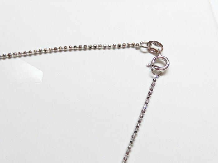 925純銀精鍍白k金精選項鍊,有角度的精細小圓珠鍊,長約40cm也有長約45cm寬約0.1cm.No-k02