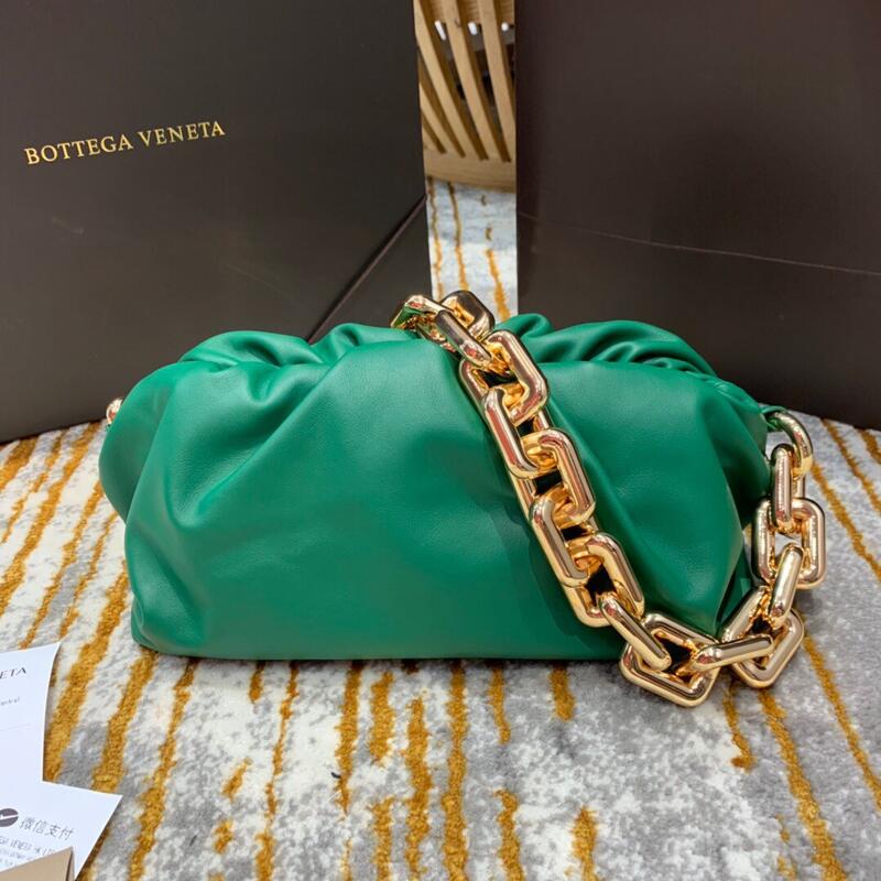 RP BOTTEGA VENETA BV The Chain Pouch