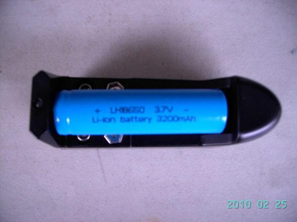南孚公司出品18650 鋰電池 單充電器 雙充電器☆皆有過充保護裝置☆