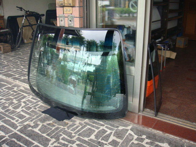 ACCORD K9 汽車玻璃 前擋風玻璃 後擋中古玻璃 專業安裝 隔熱紙 飾條 膠條 玻璃漏水施工 k10 k8 k12 dc2 fit k5 k6 k7