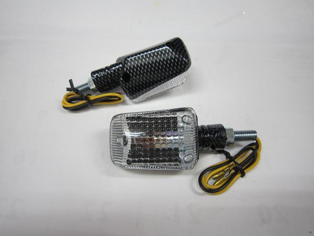 RILI-P-B1902 小方型燈泡款塑膠黑底透明燈殼方向燈